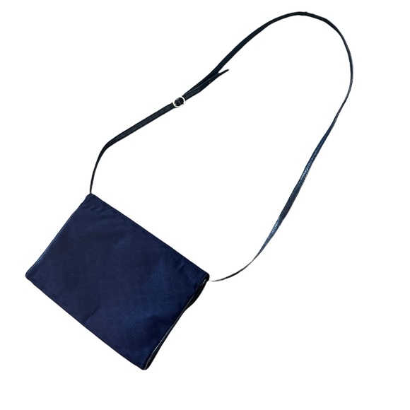 GUCCI 1970s GG Monogram Crossbody Bag - Picture 5 of 9